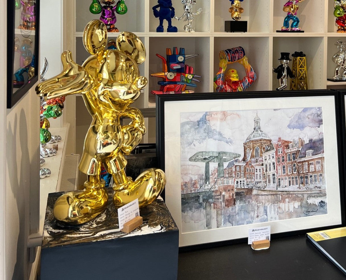 Toiz Beelden en sculpturen mickey mouse met bladgoud via modernekunst.nl