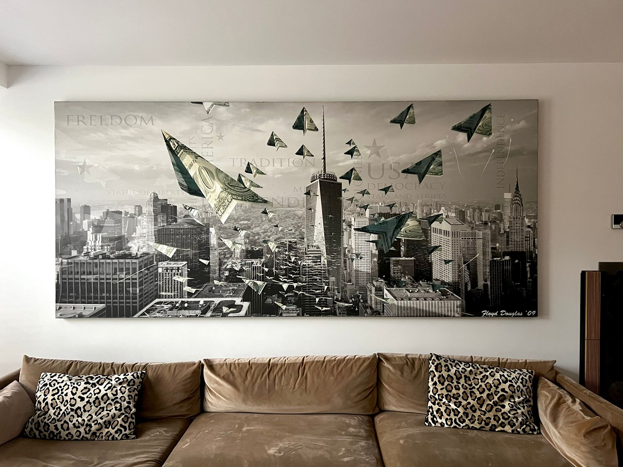 Floyd Douglas Flying Dolars