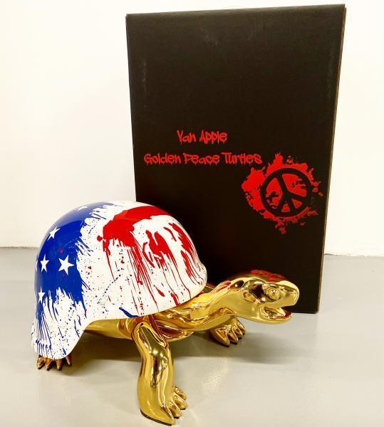 The Golden Peace Turtle The American Dream - Moderne Kunst